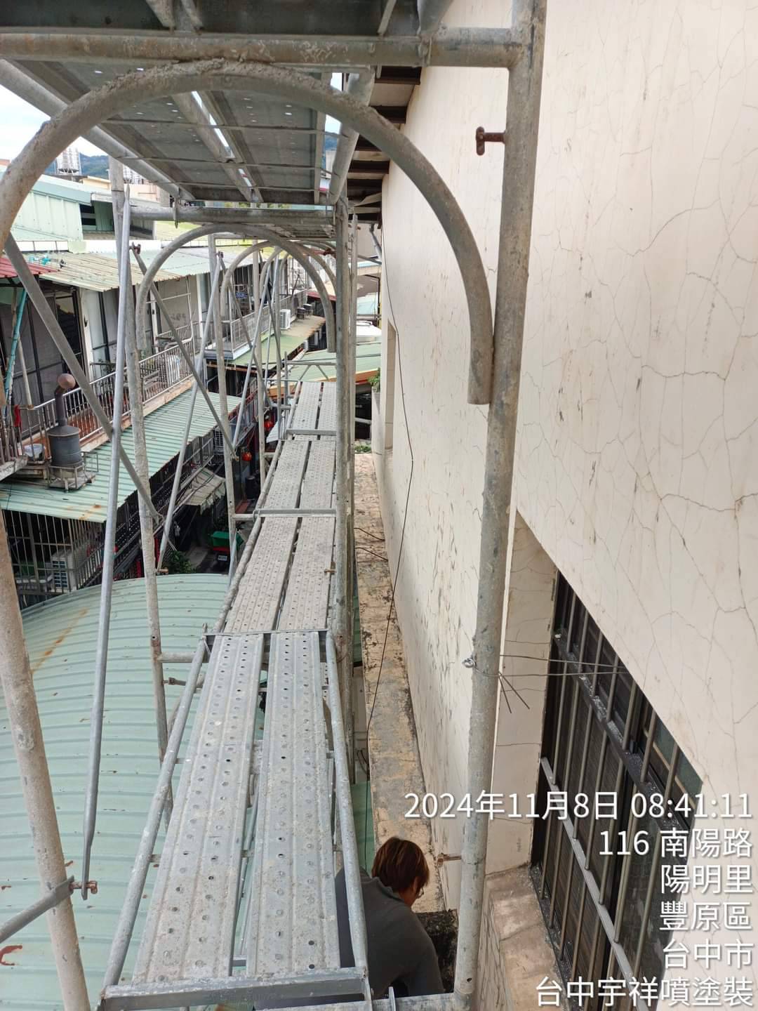 台中外牆裂縫防水施工